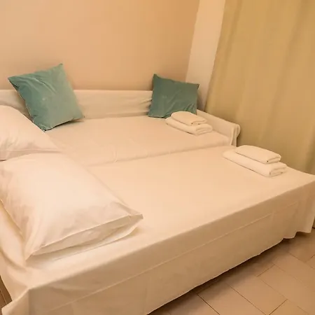 Golden Evelyn Apart Otel Aya Paraskevi