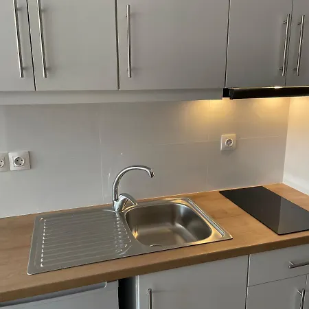 Golden Evelyn Αγία Παρασκευή