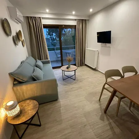 Golden Evelyn Hotel de apartamente Agia Paraskevi (Skiathos)