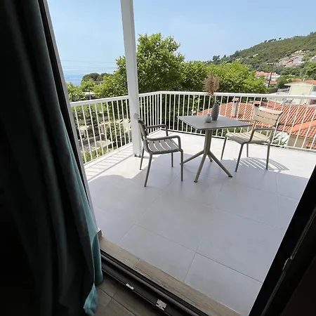 Golden Evelyn * Agia Paraskevi (Skiathos)
