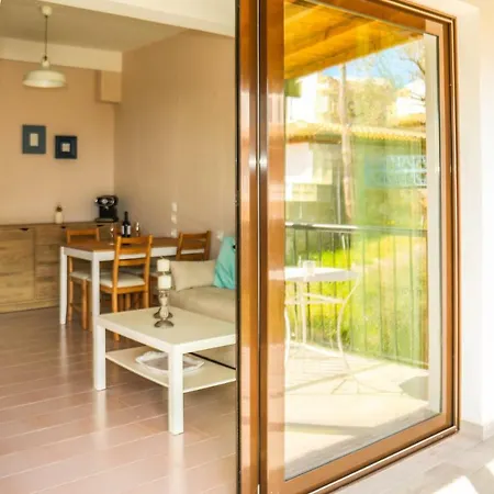 Ξενοδοχείο με διαμερίσματα Golden Evelyn Αγία Παρασκευή