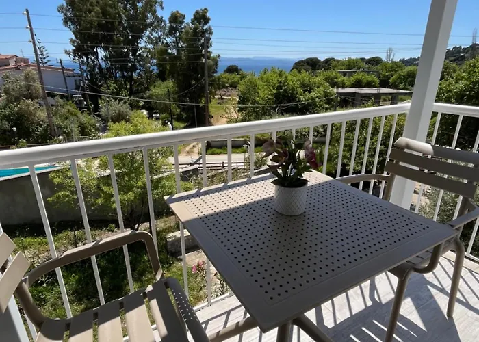 Golden Evelyn Aparthotel 4*