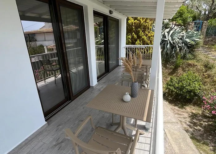 Golden Evelyn Aparthotel