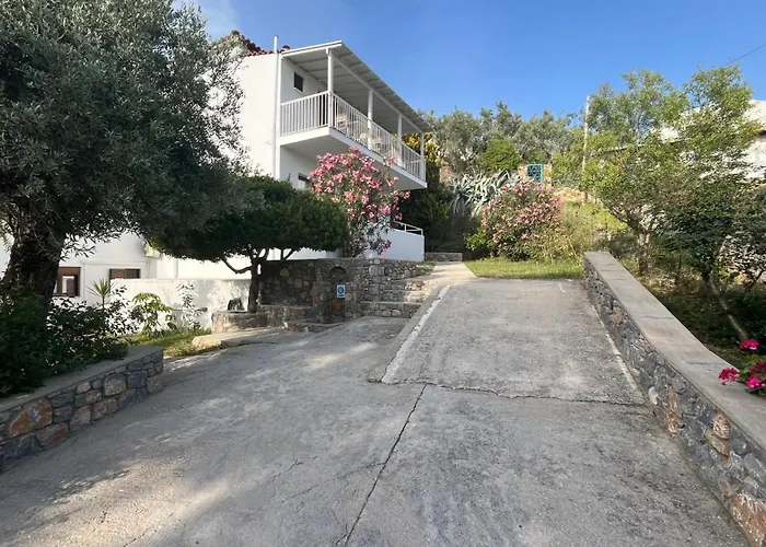 Golden Evelyn Aparthotel Agia Paraskevi (Skiathos)