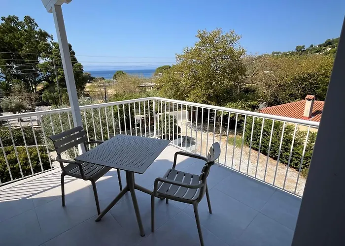 Aparthotel Golden Evelyn 4*