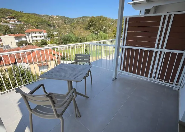 Golden Evelyn Aparthotel Agia Paraskevi (Skiathos)