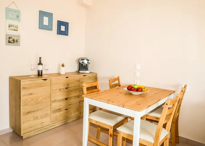 Golden Evelyn Aparthotel 4*