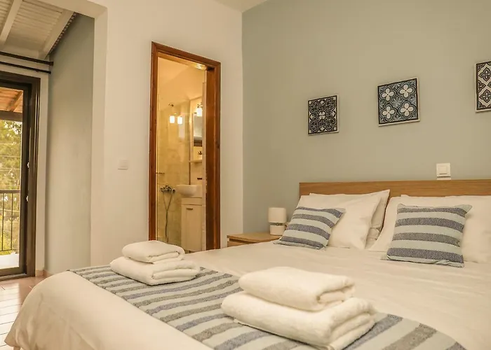 Golden Evelyn Aparthotel