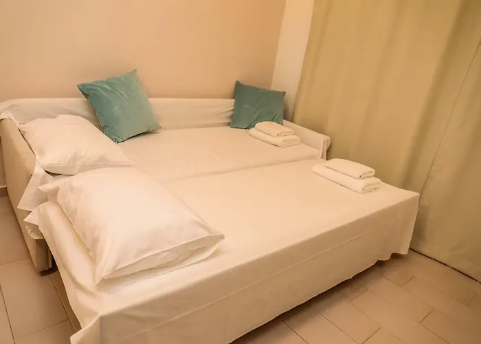 Golden Evelyn Aparthotel Agia Paraskevi (Skiathos)