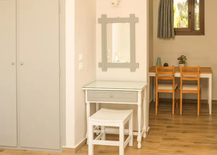 Golden Evelyn Aparthotel 4*