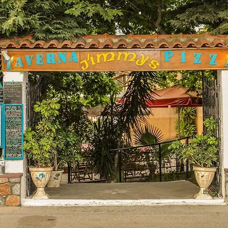 Golden Evelyn Aparthotel Agia Paraskevi (Skiathos)