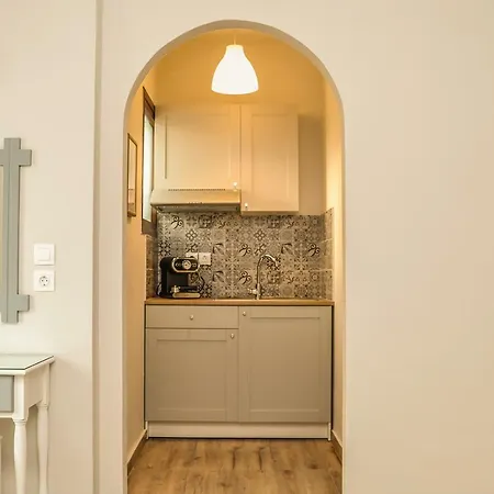 Golden Evelyn 아파트호텔 4*